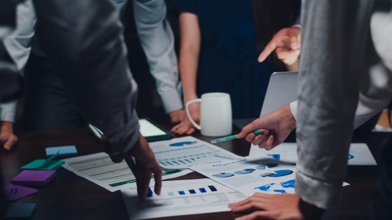 Mistake 6: Not Providing Clear Objectives and Expectations banner